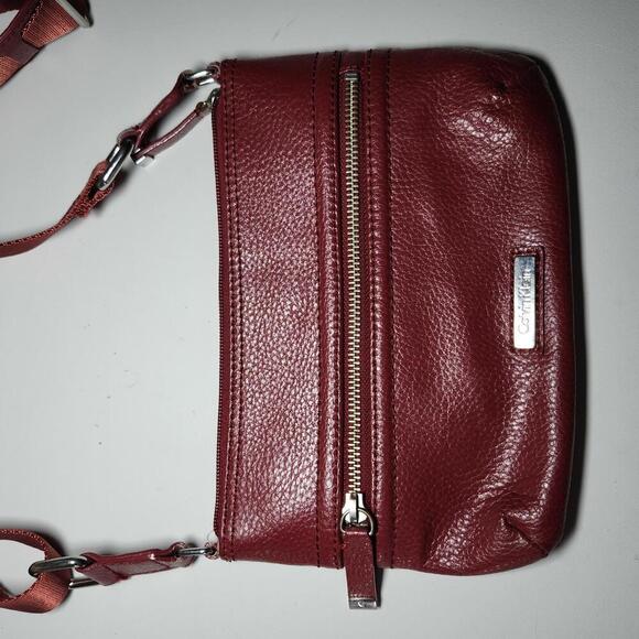 Calvin Klein Women's Red Leather Crossbody Shoulder Bag - Picture 3 of 11